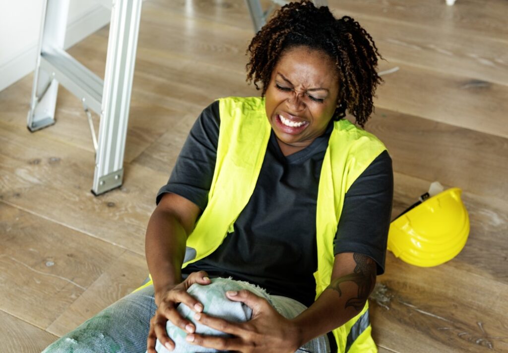 A lady injured on the job needs to make a workers' compensation insurance claim.